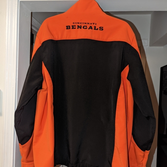 Cincinnati Bengals jacket - Picture 3 of 3